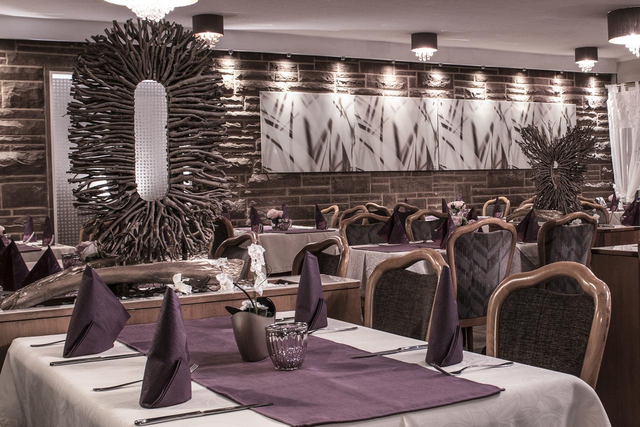 Restaurant Landgasthof Zum Wiesengrund Newel Zewnętrze zdjęcie