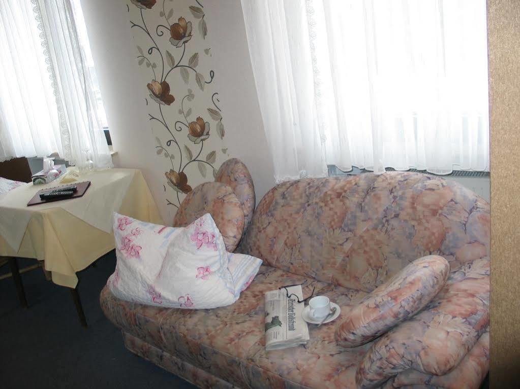Restaurant Landgasthof Zum Wiesengrund Newel Zewnętrze zdjęcie