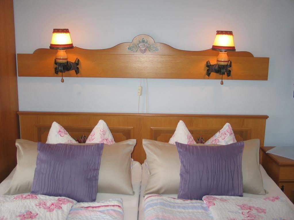 Restaurant Landgasthof Zum Wiesengrund Newel Zewnętrze zdjęcie